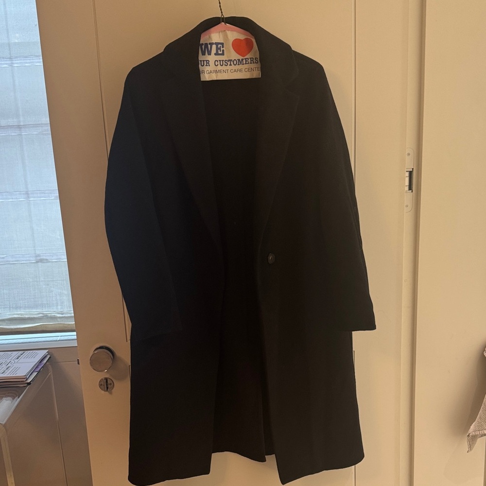 Vince Women’s Black wool oversized Coat